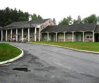 фото отеля The Beeches Inn Rome (New York)