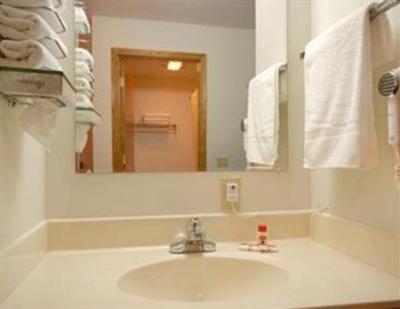 фото отеля Americas Best Value Inn & Suites Manchester