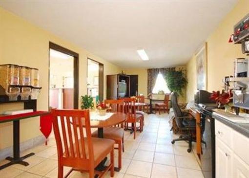 фото отеля Econo Lodge Richburg