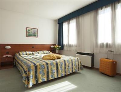 фото отеля Hotel Naonis
