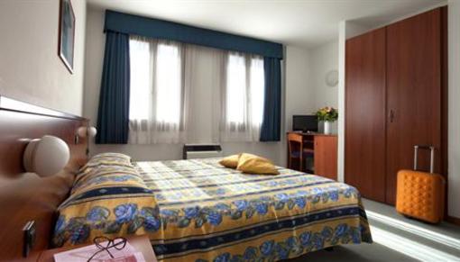 фото отеля Hotel Naonis