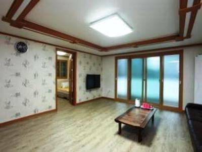 фото отеля J-Honor Guesthouse