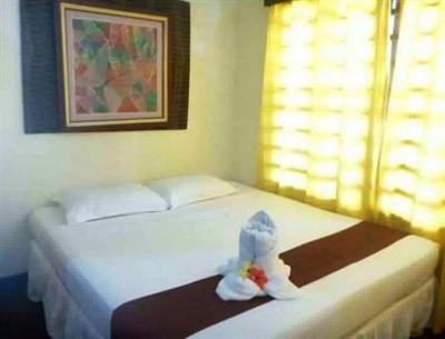 фото отеля Residencia Katrina Bed and Breakfast