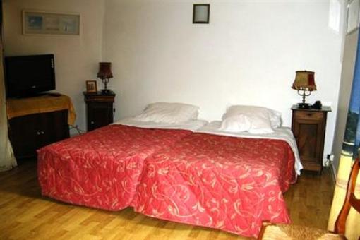 фото отеля Hotel Le Saint Denis