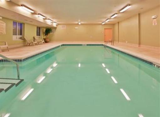 фото отеля Holiday Inn Express Hotel & Suites Andover East Wichita