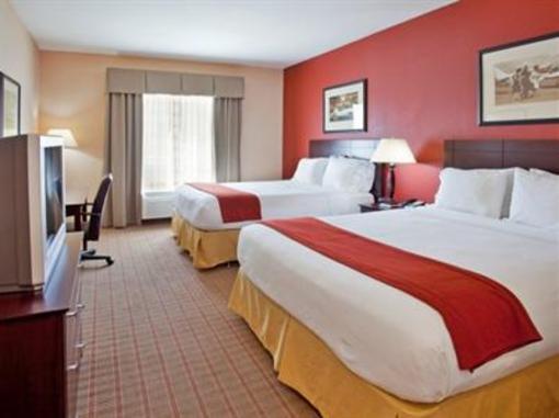 фото отеля Holiday Inn Express Hotel & Suites Andover East Wichita