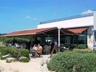 фото отеля Les Mouettes Hotel Larmor Plage