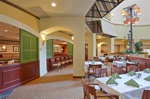фото отеля Crowne Plaza Portland Lake Osego