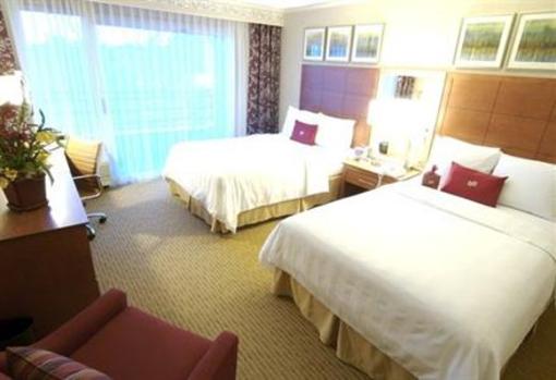 фото отеля Crowne Plaza Portland Lake Osego