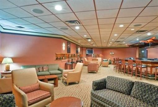 фото отеля Crowne Plaza Portland Lake Osego