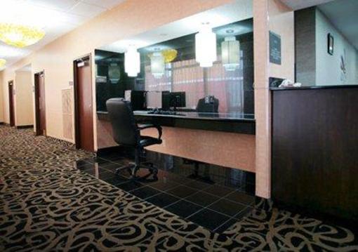 фото отеля Quality Inn Terre Haute