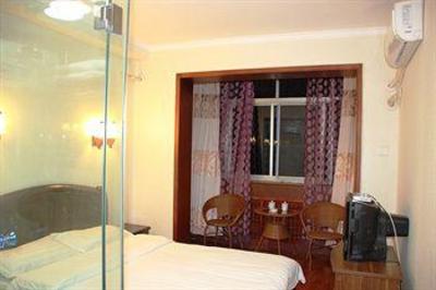 фото отеля Zifengyuan Internatianl Youth Hostel