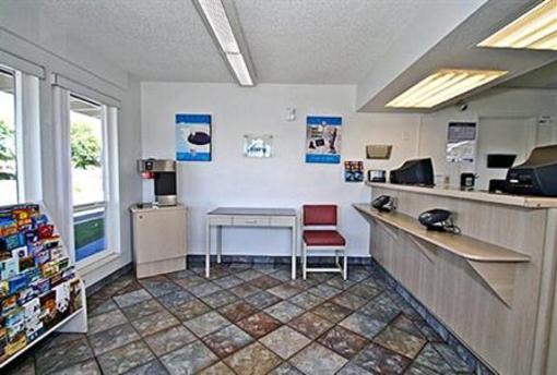 фото отеля Motel 6 Fresno - Blackstone South