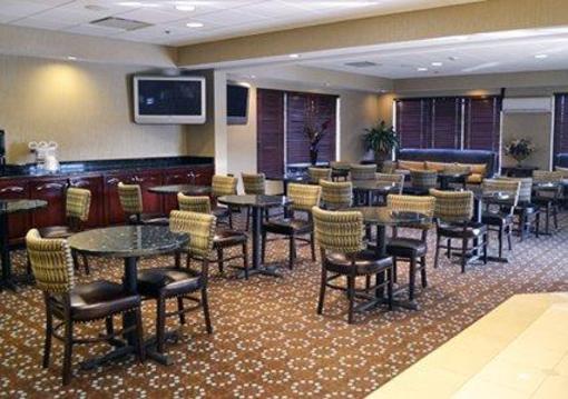 фото отеля Comfort Inn & Suites Edgewood