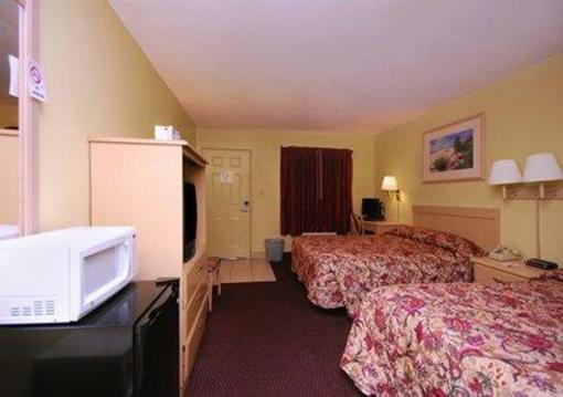 фото отеля Econo Lodge Maingate Central