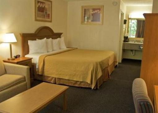 фото отеля Quality Inn Bricktown