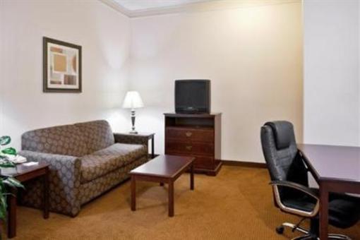 фото отеля Holiday Inn Express Newark-Heath
