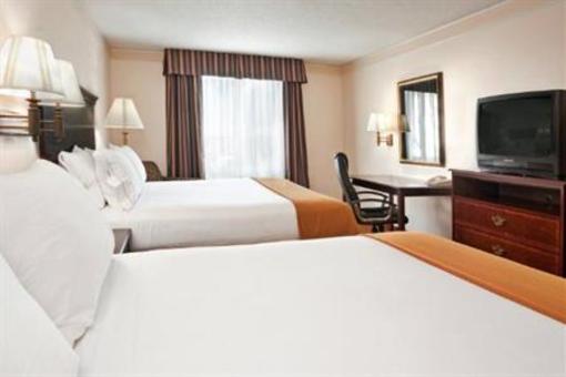 фото отеля Holiday Inn Express Newark-Heath