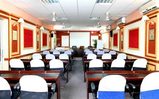фото отеля Ideal Beach Resort Mahabalipuram