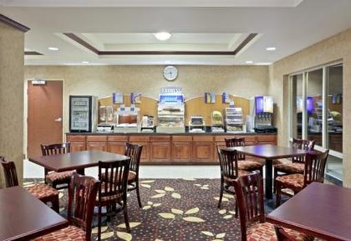 фото отеля Holiday Inn Express Hotel & Suites Sandpoint North