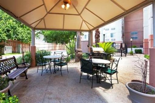 фото отеля Candlewood Suites San Antonio