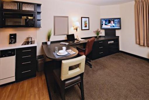 фото отеля Candlewood Suites San Antonio