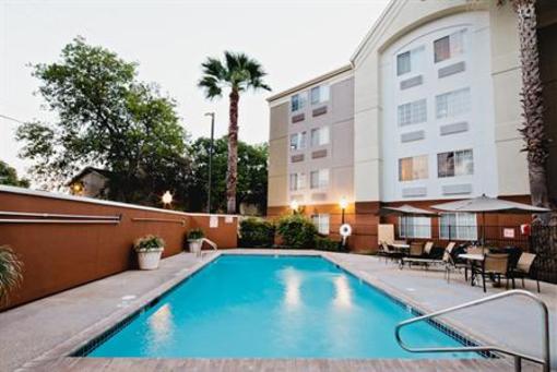 фото отеля Candlewood Suites San Antonio