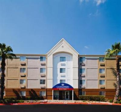 фото отеля Candlewood Suites San Antonio