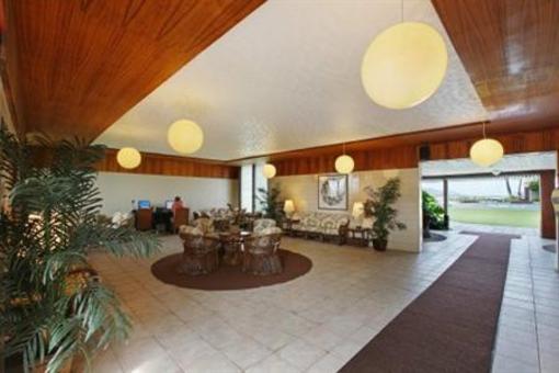 фото отеля Maui Seaside Hotel