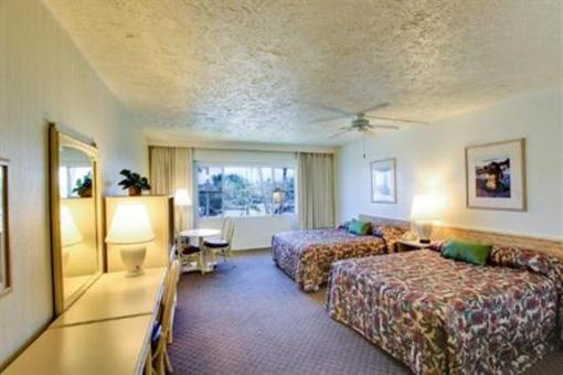 фото отеля Maui Seaside Hotel