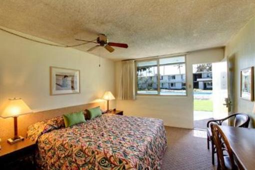 фото отеля Maui Seaside Hotel