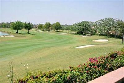 фото отеля Seasons Hotel At Tarudhan Valley Golf Resort