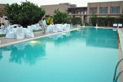 фото отеля Seasons Hotel At Tarudhan Valley Golf Resort