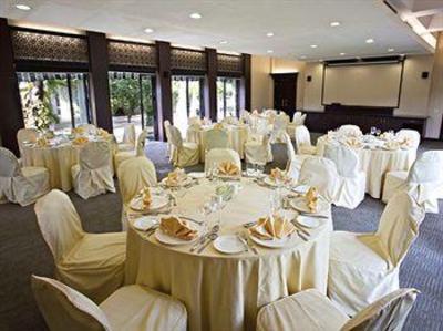 фото отеля Seasons Hotel At Tarudhan Valley Golf Resort