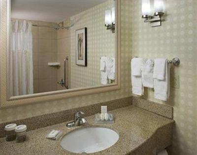 фото отеля Hilton Garden Inn Naperville/Warrenville
