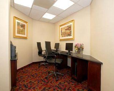 фото отеля BEST WESTERN PLUS Reading Inn & Suites