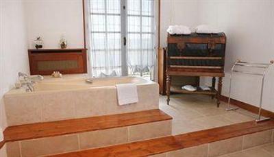 фото отеля Ermitage de Corton