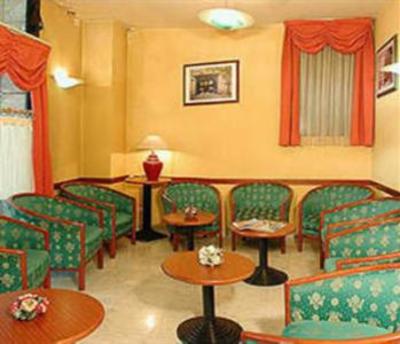 фото отеля Euro Hotel Sovereign Saint Denis