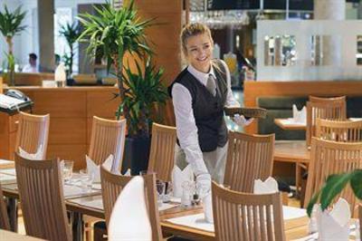 фото отеля Moevenpick Hotel Munchen-Airport