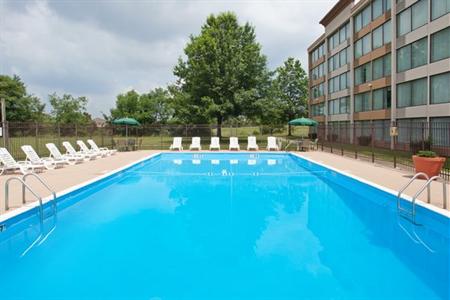 фото отеля Holiday Inn Weirton