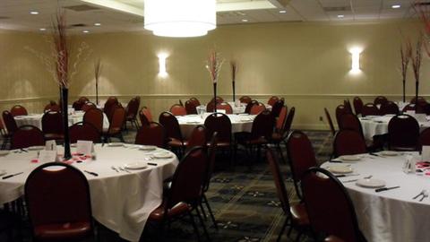 фото отеля Holiday Inn Weirton
