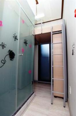 фото отеля Room in Korea