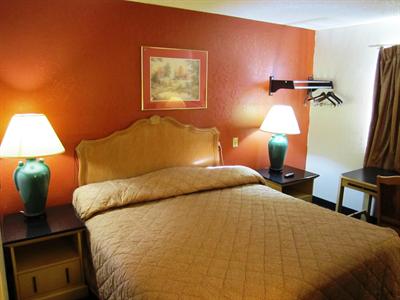 фото отеля Country Hearth Inn Decatur Illinois
