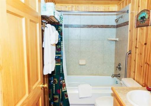 фото отеля Cabin Creek Inn