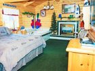 фото отеля Cabin Creek Inn