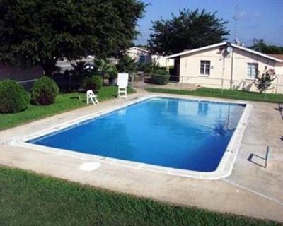 фото отеля Clifton Inn (Texas)