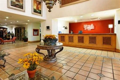 фото отеля Holiday Inn Express Guanajuato