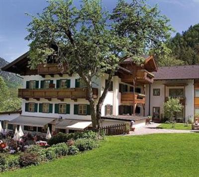 фото отеля Landhotel Schutterbad Unken