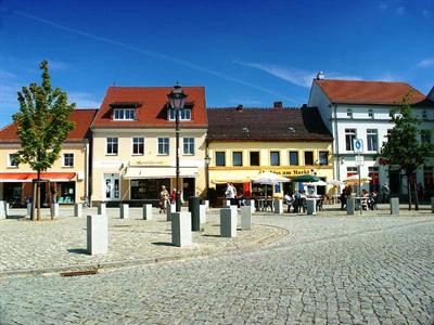 фото отеля Hotel & Restaurant Weisser Schwan Zossen