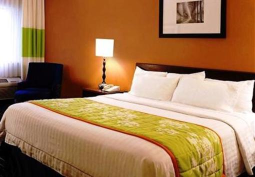 фото отеля Fairfield Inn Plymouth Middleboro